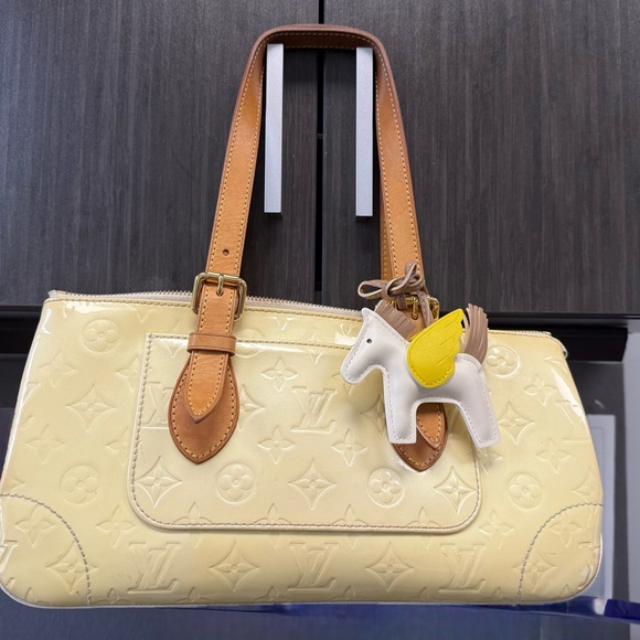 Louis Vuitton Monogram Vernis Rosewood Lemon Handbag - Picture 3 of 11